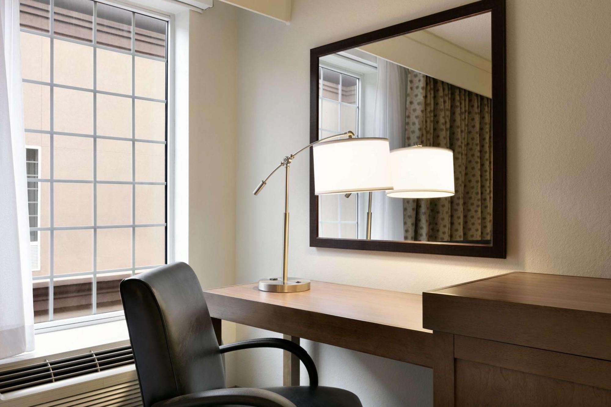 Hampton Inn & Suites הרשי מראה חיצוני תמונה